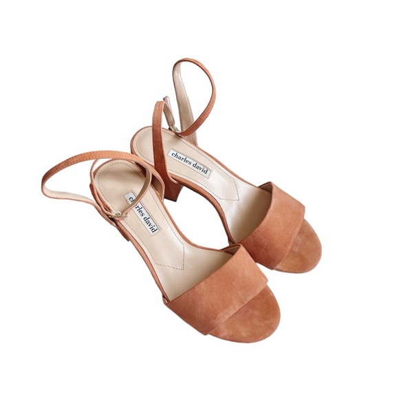 Charles David Suede Creamsicle Chunky Heels - Picture 2 of 6